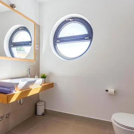 Four-bedroom In Premantura