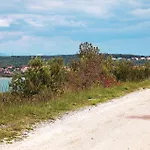 Four-bedroom In Premantura