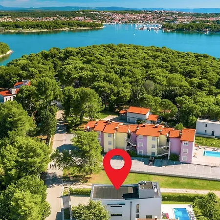 Tatil Evi Four-bedroom In Premantura
