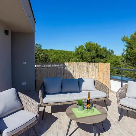 Four-bedroom In Premantura