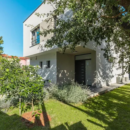 Four-bedroom In Tatil Evi *