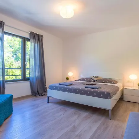 Four-bedroom In Premantura