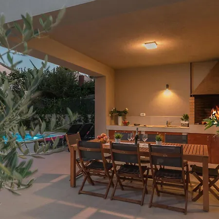 Four-bedroom In Premantura